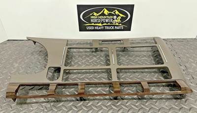 Kenworth T680 Dash Panel