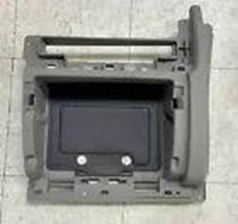 PACCAR PETERBILT GLOVEBOX PANEL 
OEM# S62-6135-691 / S64-6171-601