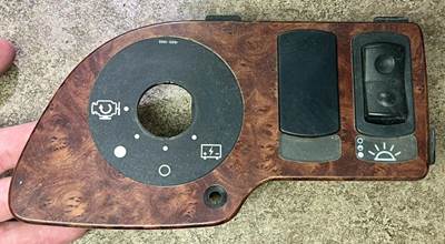 Kenworth Dash Panel 
S64-1022  
03233-00 
P2-1002-14 
00856AA 
S64-1037 