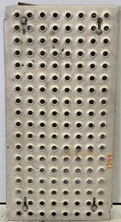 International 8600 Deck Plate / Catwalk