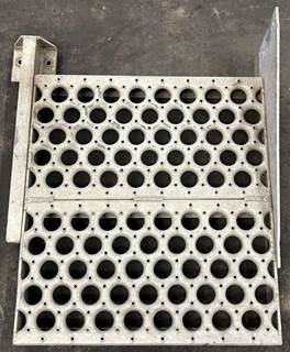 Western Star 4900 Deck Plate / Catwalk