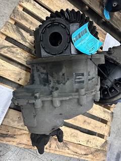 Eaton DSH40 Front Differential for a Kenworth T880