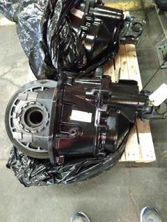Eaton DSP41 Front Differential for a Peterbilt 579