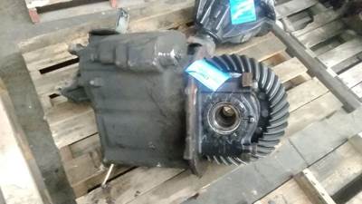Meritor RDP20145-5.29 Front Differential for a Kenworth T800