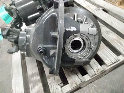 Eaton Rear Differential for a Kenworth T880