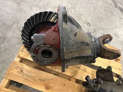 Eaton RSH40 Rear Differential for a Kenworth T800
