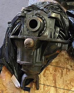 Meritor Rear Differential for a Freightliner FLD120