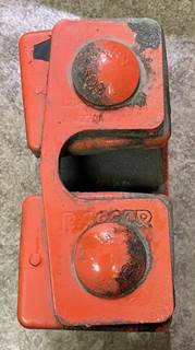 PACCAR STRIKER PLATE ASSEMBLY