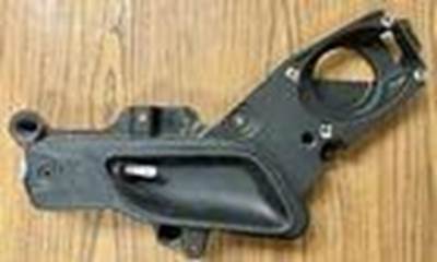 USED PETERBILT  DOOR HANDLE RH
OEM# S56-1074R