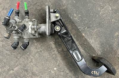 Freightliner Columbia Electrical Parts