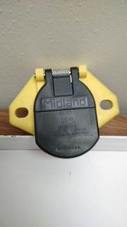 New Haldex 7- Way Plastic Auxiliary Receptacle  
Midland Brand
ISO 3731
Color: