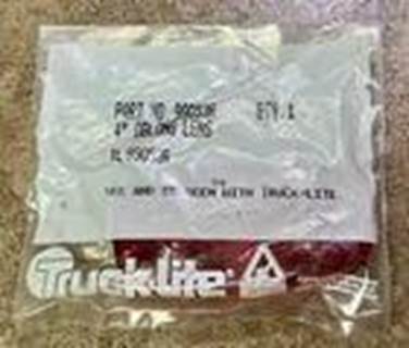 Truck-Lite  NEW
4" Oblong Red Lens  
Part #: 99053R  