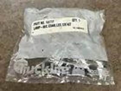 *NEW* Truck-Lite Round Marker Lamp Kit 10075Y