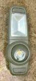 NEW!! Paccar Peterbilt Interior Light
OEM# P54-1213-100720