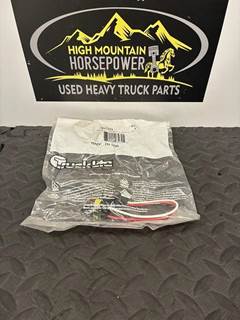 *NEW*  Truck-Lite   Turn Signal Adapter Plug   P/N: 94789