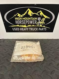 *NEW*  Truck-Lite   Replacement Lens for Model 70   P/N: 99009Y