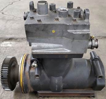 Peterbilt 567 Air Compressor