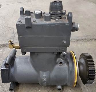 Wabco 912 218 0000 Air Compressor for a Kenworth