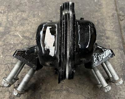 Peterbilt 567 Engine Mount