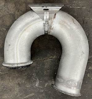 Exhaust pipe pulled from a PACCAR truck. Pipe is in good used condition, see