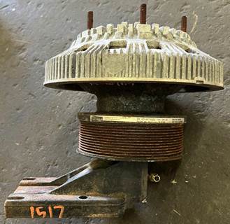 Paccar MX-13 Fan Clutch for a Peterbilt 389