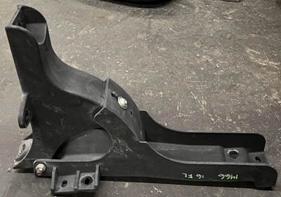 Freightliner Cascadia Fender Extension