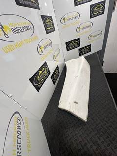 Freightliner Cascadia Left Fender