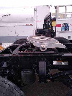 Holland FWALH812XL00 Fifth Wheel for a Peterbilt 579