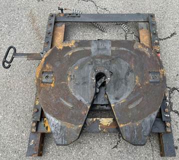 Jost 387 Fifth Wheel for a Peterbilt 387