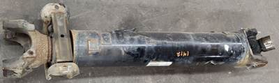 Kenworth T680 Front Driveshaft