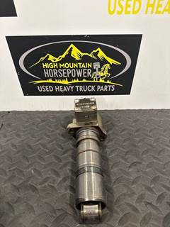 Mercedes-Benz OM460LA Fuel Injector for a Freightliner COLUMBIA