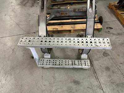 Freightliner Columbia Fuel Tank Strap / Bracket