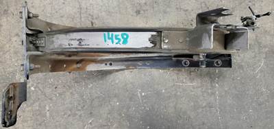 Kenworth T680 Left Fuel Tank Strap / Bracket