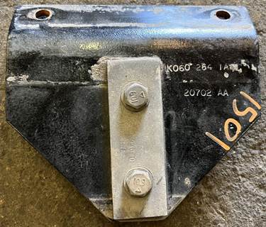 Kenworth T680 Fuel Tank Strap / Bracket