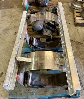 Kenworth T800 Fuel Tank Strap / Bracket