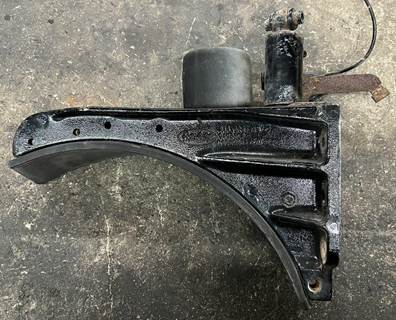 Kenworth T880 Fuel Tank Strap / Bracket