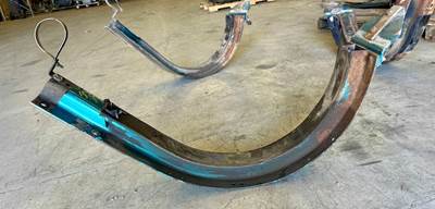 Kenworth W900L Fuel Tank Strap / Bracket