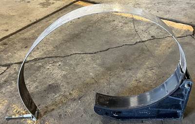 Peterbilt 567 Fuel Tank Strap / Bracket