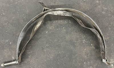 Peterbilt 579 Fuel Tank Strap / Bracket