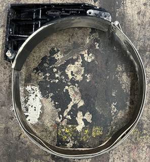 Peterbilt 579 Fuel Tank Strap / Bracket