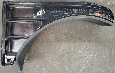 Peterbilt 587 Fuel Tank Strap / Bracket