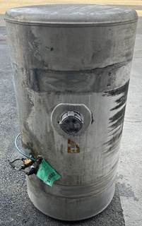 Freightliner Cascadia Right Fuel Tank