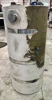 Kenworth T880 Left Fuel Tank