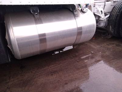 Peterbilt 589 LONG HOOD Left Fuel Tank