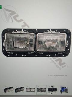 Kenworth W900 Right Headlight Assembly