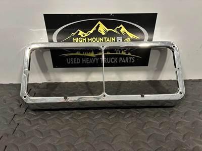 New-Old Stock
Indian Trucks 
Headlight Bezel for Dual 4"x6" Lights
Chrome