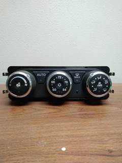 Peterbilt 579 Heater / AC Temp Control