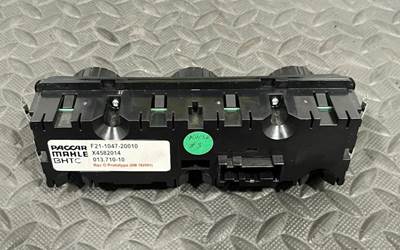 PACCAR  MAHLE   HVAC Temperature Control Unit   F21-1047-20010  (Tag# 14886)