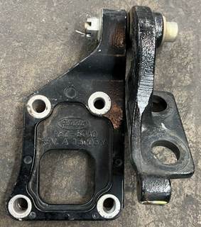 Hood hinge assembly pulled from a PACCAR truck. Hinge assembly is in good used