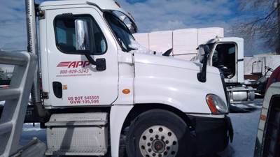 Freightliner Cascadia Hood
